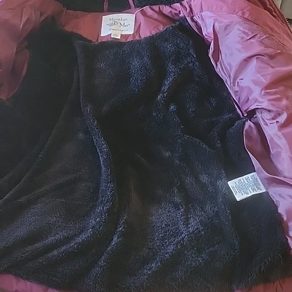 NWT Maralyn & Me Wine Hooded Cozy Puffer Coat With Faux Fur Trim Size XL - Picture 5 of 14